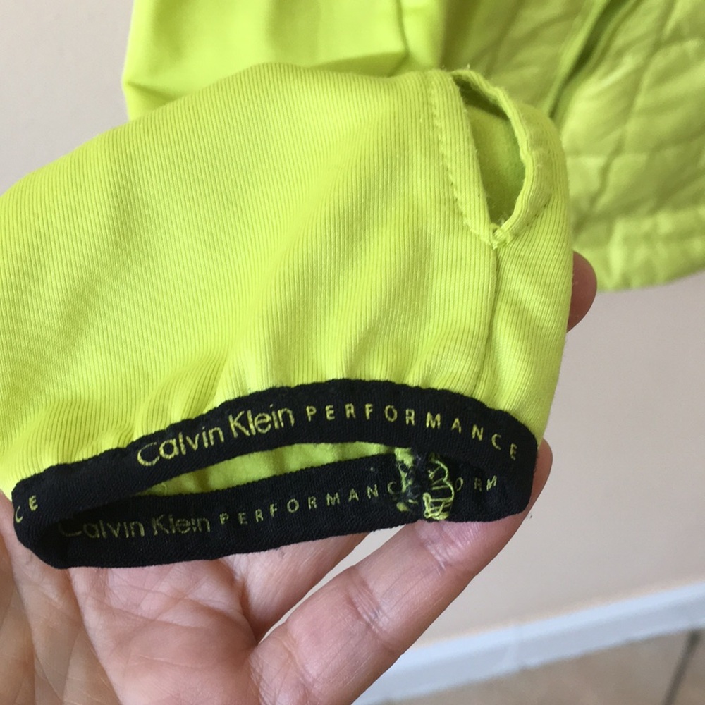 Like-New Calvin Klein Performance Jacket - image 5